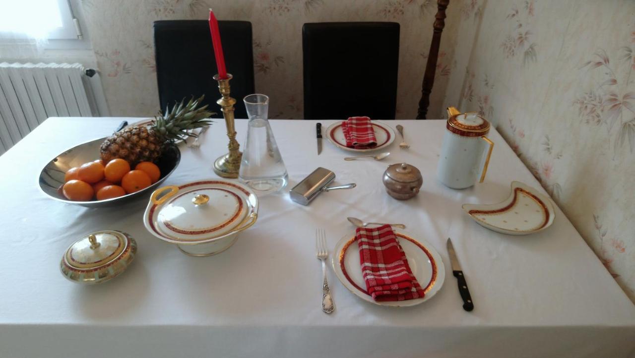 Au Calme Et Simple, Cuisine A Dispo